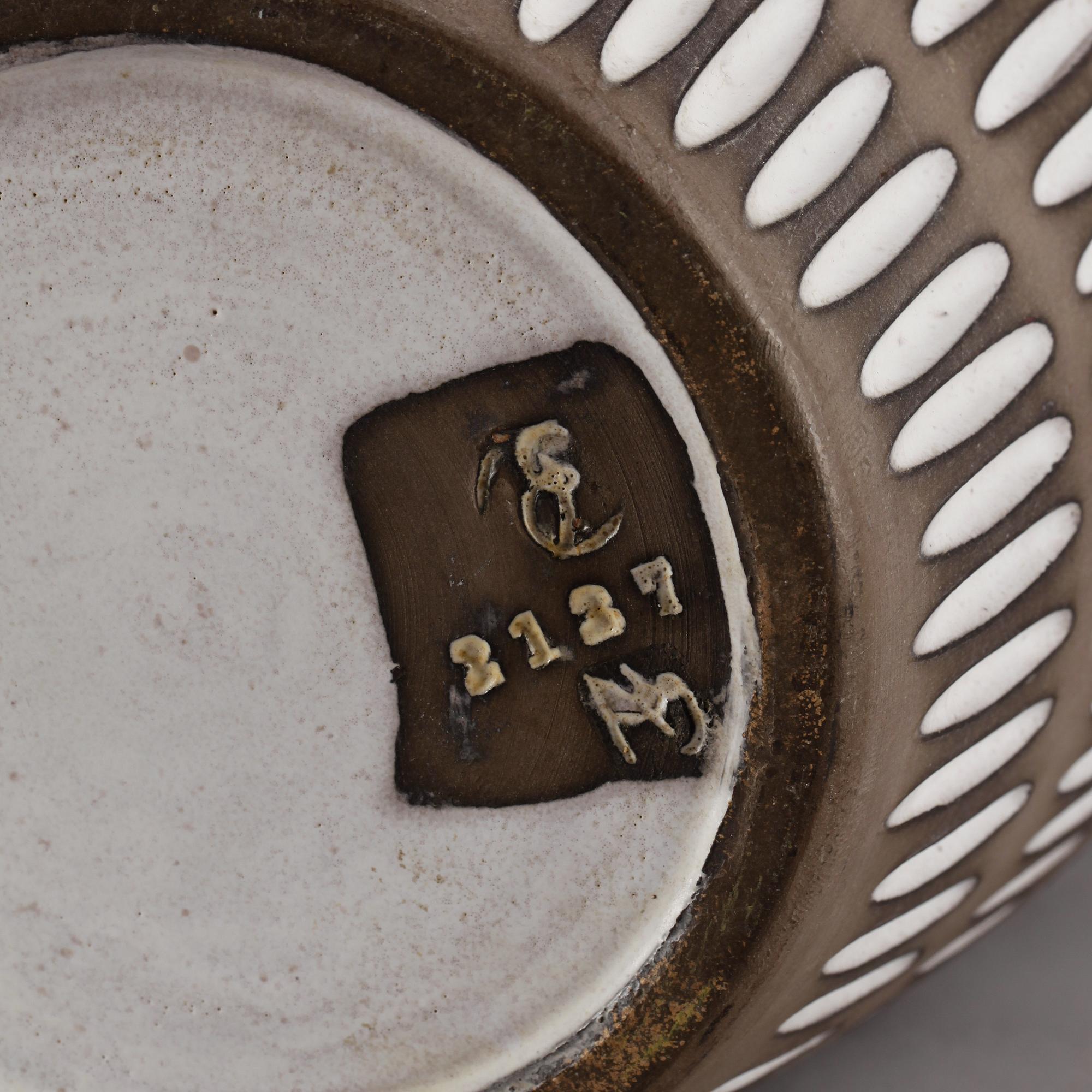 GOLVVAS, lergods, Upsala Ekeby, Ingrid Atterberg.