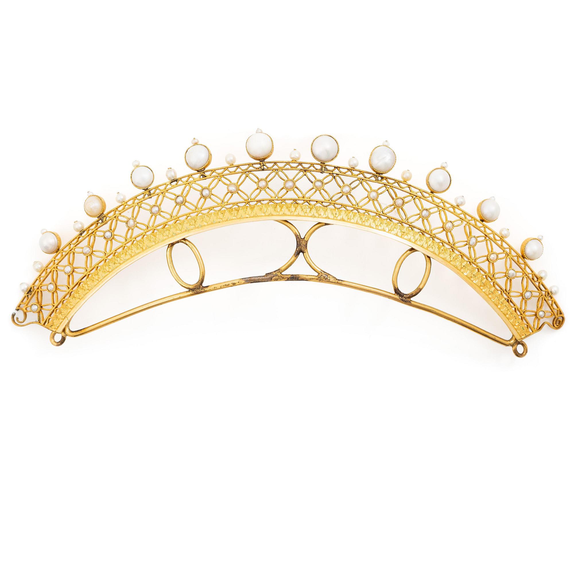 Diadem 18K guld med seedpärlor och halvpärlor, empire, 1800-tal.