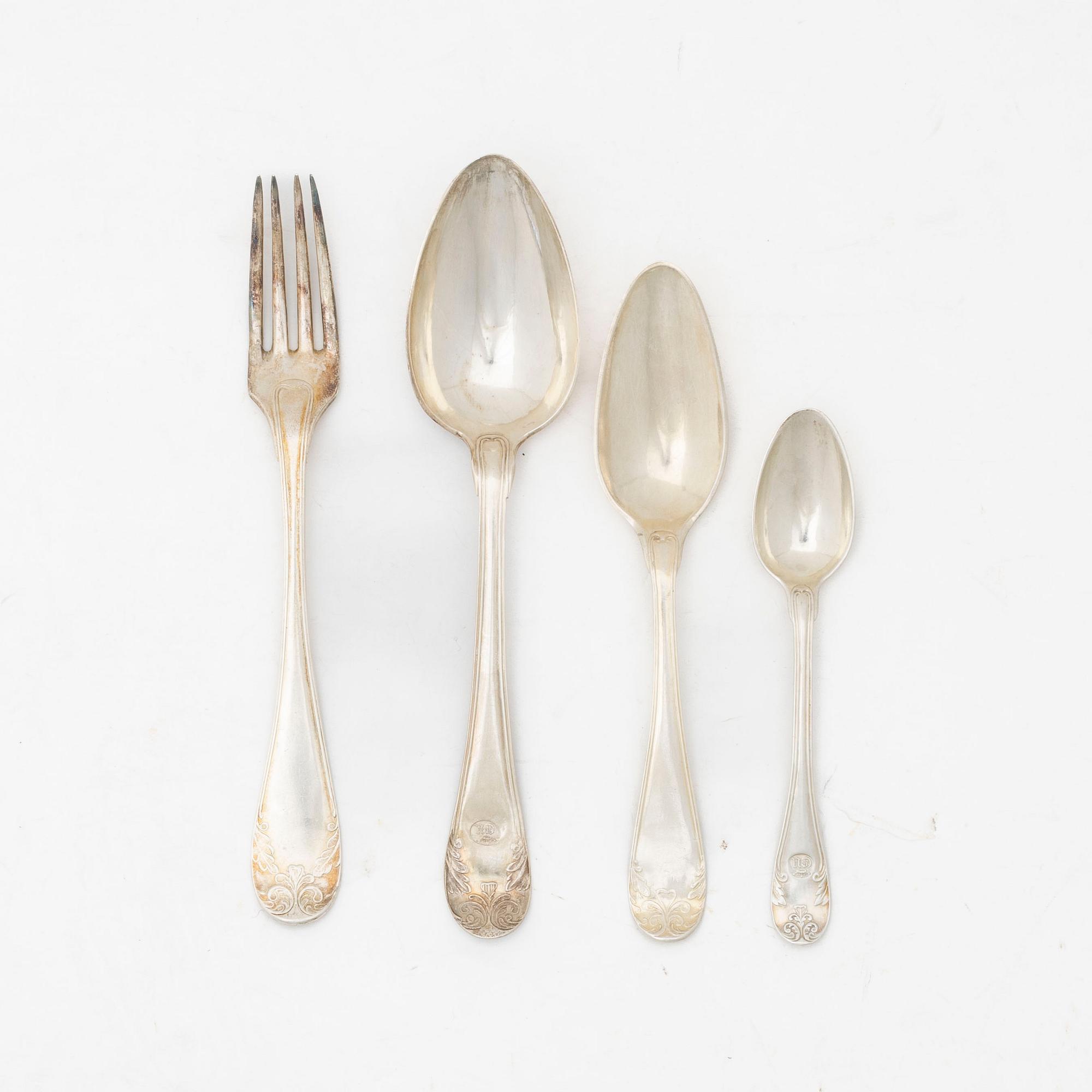 Swedish silver cutlery model "Gammal fransk", 19th Century (49 pieces).