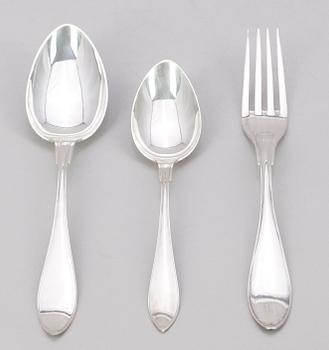 PARTI BESTICK, silver, "Svensk spets", bla C G Hallberg Stockholm 1925. Tot vikt ca 944g.