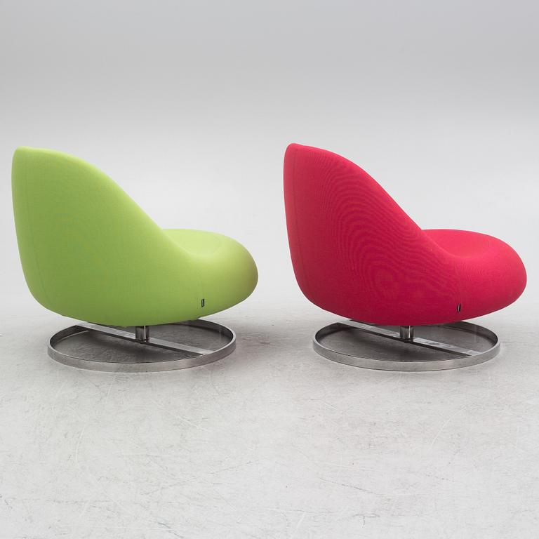 Anders Hjelm, a pair of lounge chairs, "Flow", Johanson Design, Markaryd.