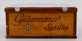SYSILKELÅDA, Gütermanns Sysilke, 1900-talets första hälft.