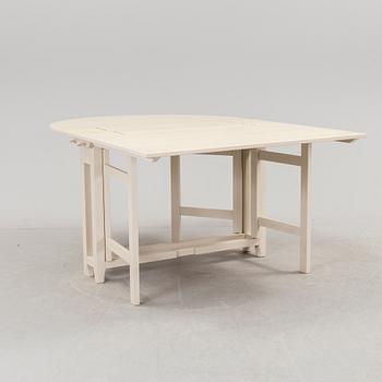 A "Bergslagen" gate leg table by IKEA.