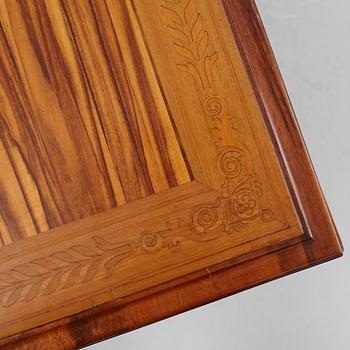 A William IV kingwood and mahogany card table by Thomas & George Seddon (firm active in London 1753/1815-70).