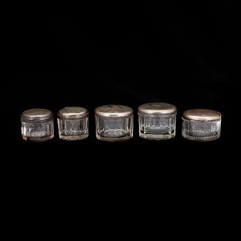 PARTI DOSOR, 7 st, silver och glas. Bl a Adolf Lillja, Stockholm 1855. Tot silvervikt ca 158 g.