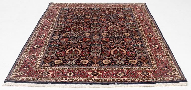 Carpet, Bidjar, approx. 240 x 155 cm.