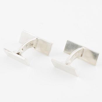 Wiwen Nilsson, a pair of sterling silver cufflinks, Anders Nilsson, Lund 1945.