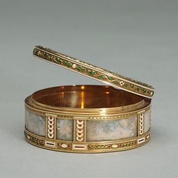 A Fabergé gold, enamel and miniature box, workmaster Henrik Wigstrom, St. Petersburg 1899-1908. Scratched inventory no.