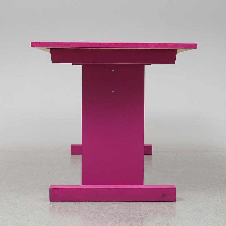 FREDRIK PAULSEN, bord, framtaget till Designbaren, "Fredriks Fun Fair" på Stockholm Funiture and Light Fair 2020.