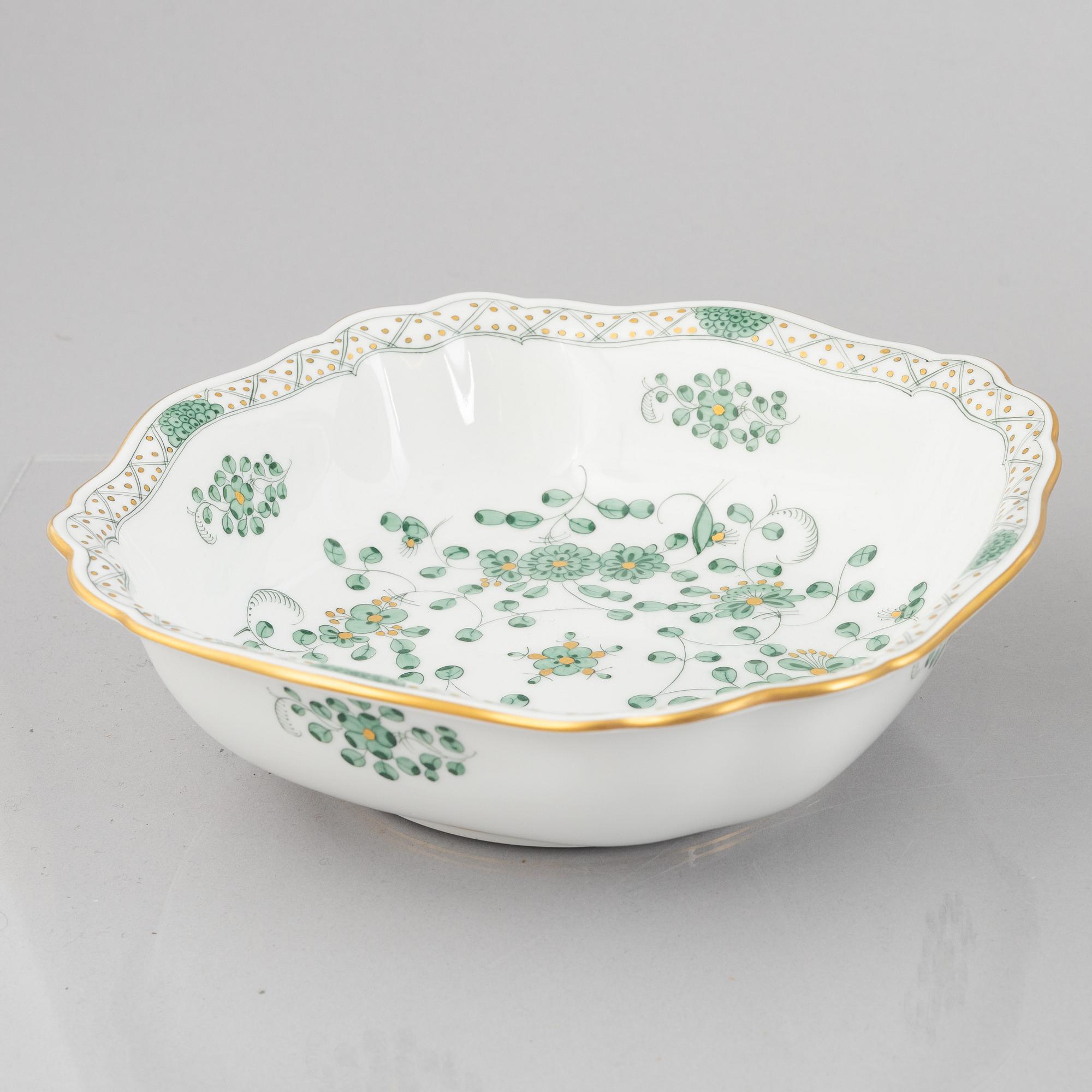 Dinner and coffee service, 72 pieces, porcelain, "Indische Malerei Grün", Meissen, Germany.