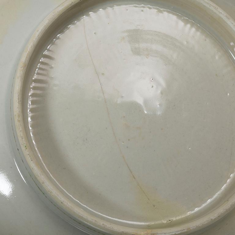 Smörterrin, terrinfat och bålskål, kompaniporslin, Kina, Qingdynastin, 1700-tal.