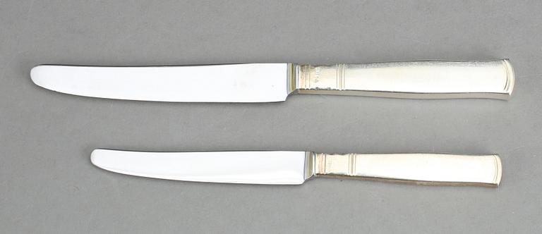 BESTICKSERVIS, 99 delar, "Rosenholm", Guldsmedsaktiebolaget GAB, Stockholm, mestadels 1964-1966. Vikt ca 3035 gram.
