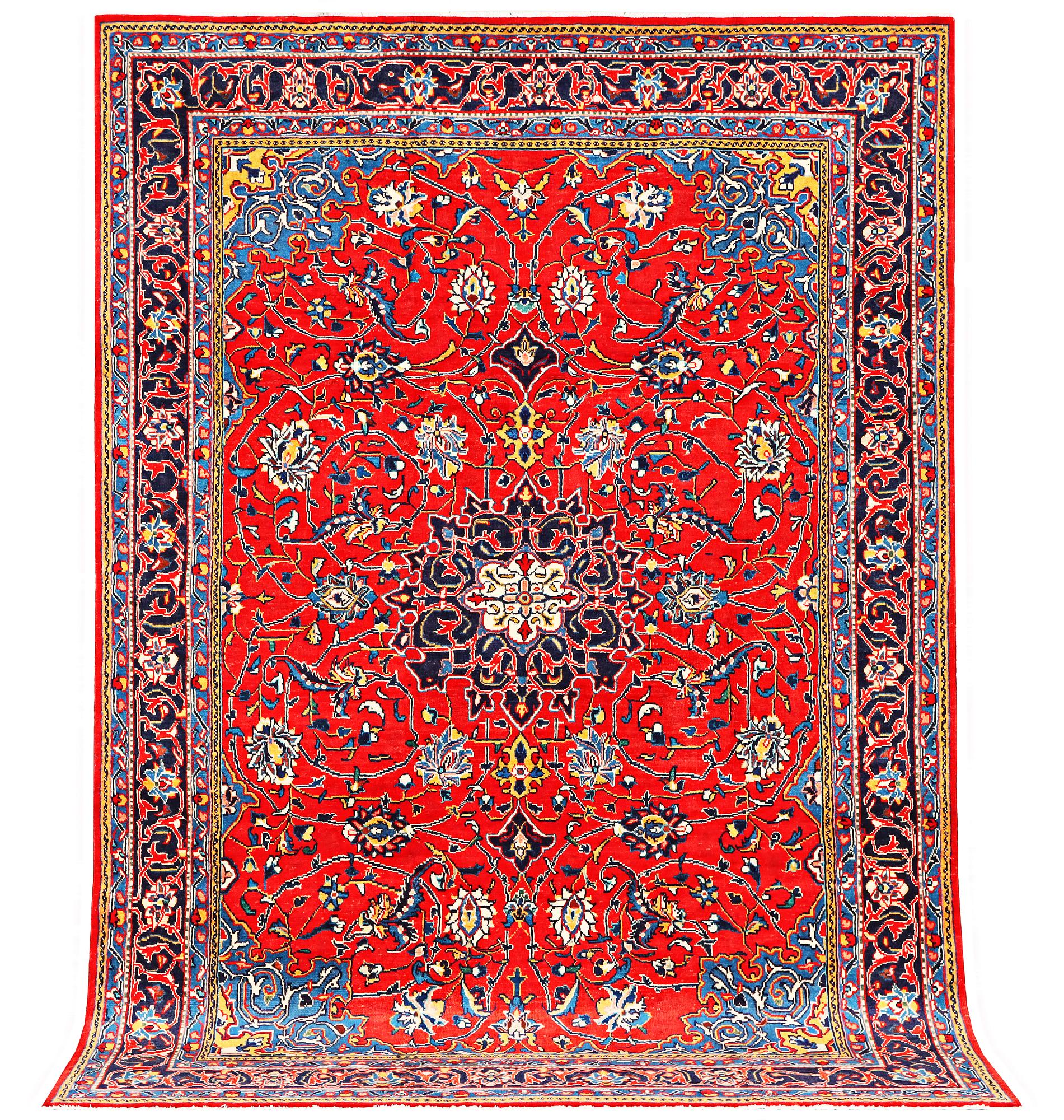 A Hamadan carpet, a. 320 x 220 cm.
