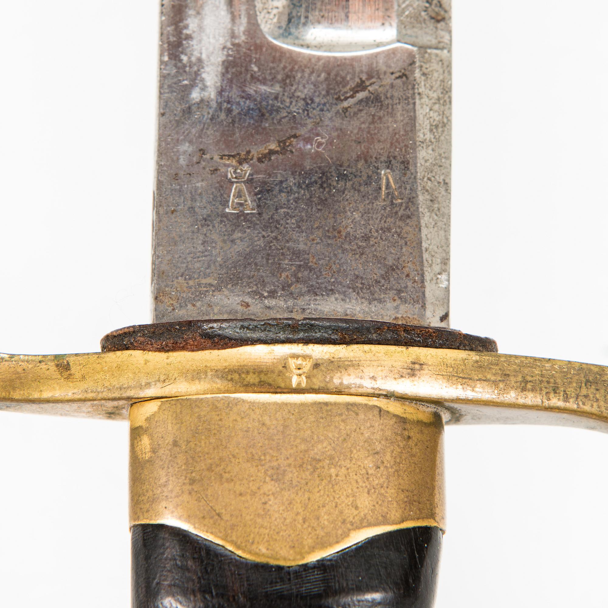 An Imperial Russian dragoon officer's shashka m 1881-1909, manufacturer's mark Zlatoust.