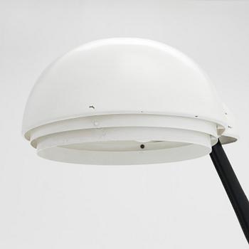 Alvar Aalto, a 'A704' table lamp for Valaistustyö.