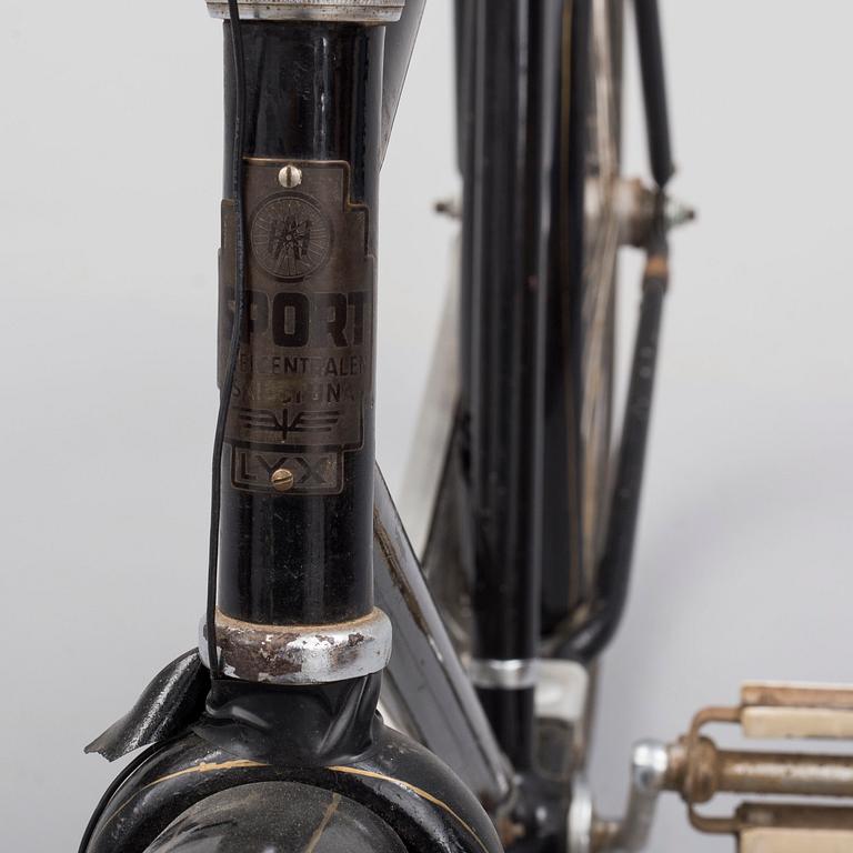 CYKEL, Sport, 1900-talets mitt.