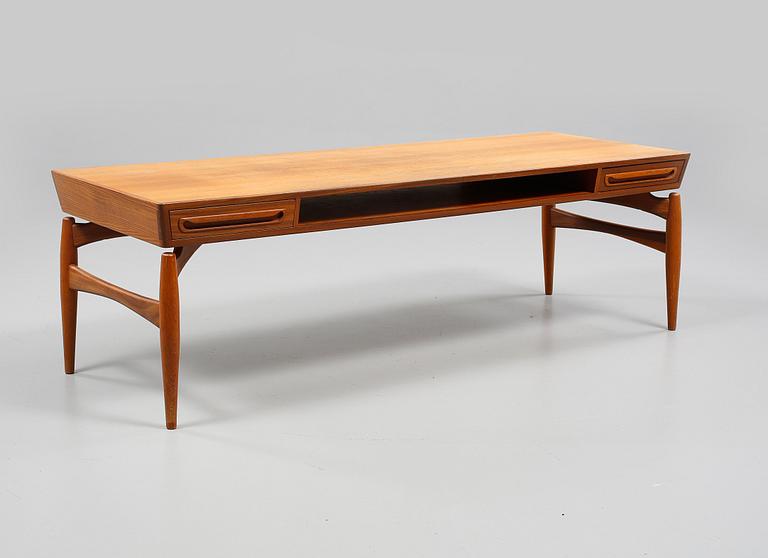 SOFFBORD, Johannes Andersen, Trensum, 1900-talets tredje kvartal.