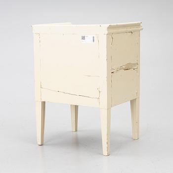 A bedside cabinet, 19th century.