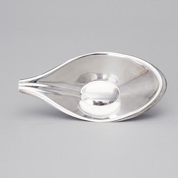 A silver bowl by Tapio Wirkkala, model TW 11, Hopeakeskus, Hämeenlinna, Finland 1962. Weight 161 g.