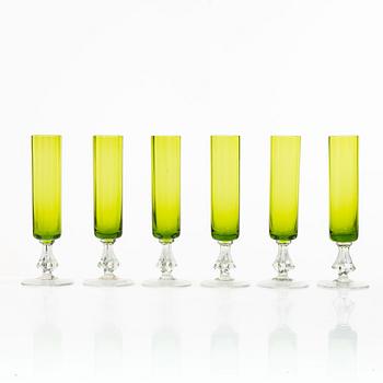 Champagnestrutar, 6 st, gröntonat glas, 1900-tal.