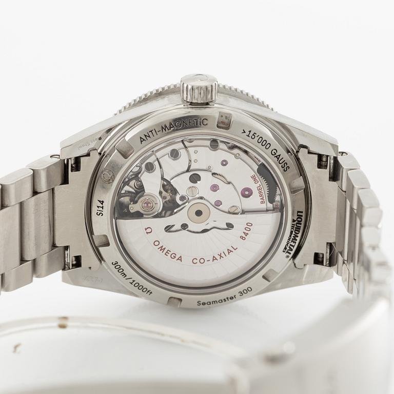 Omega, Seamaster 300, Master Co-Axial, Chronometer, armbandsur, 41 mm.