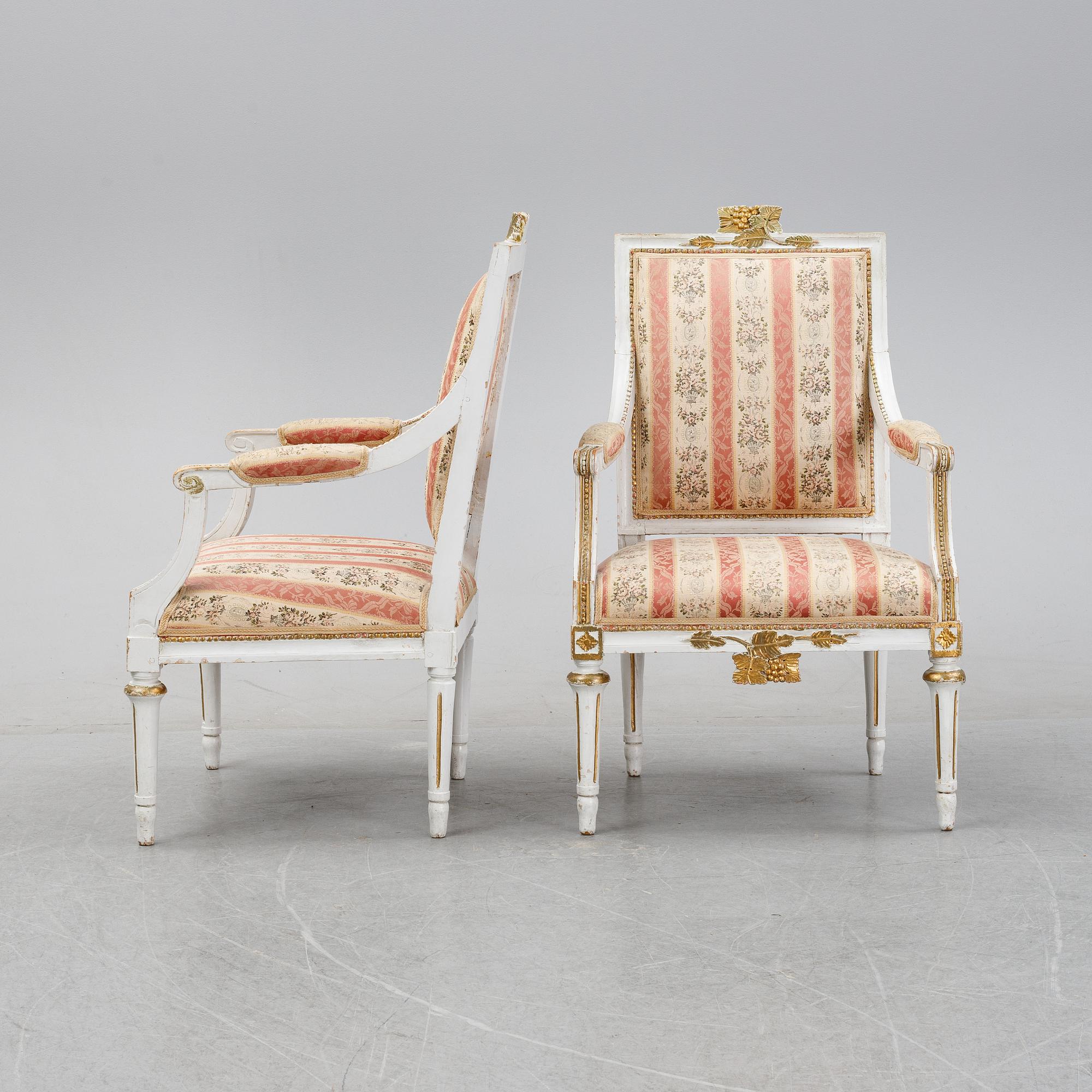 Fåtöljer, ett par, gustavianska, 1800-tal.