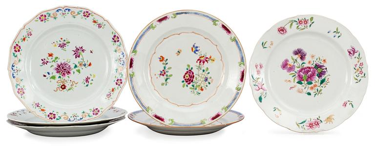 A set of six (3+2+1) famille rose plates, Qing dynastin. Qianlong (1736-95).