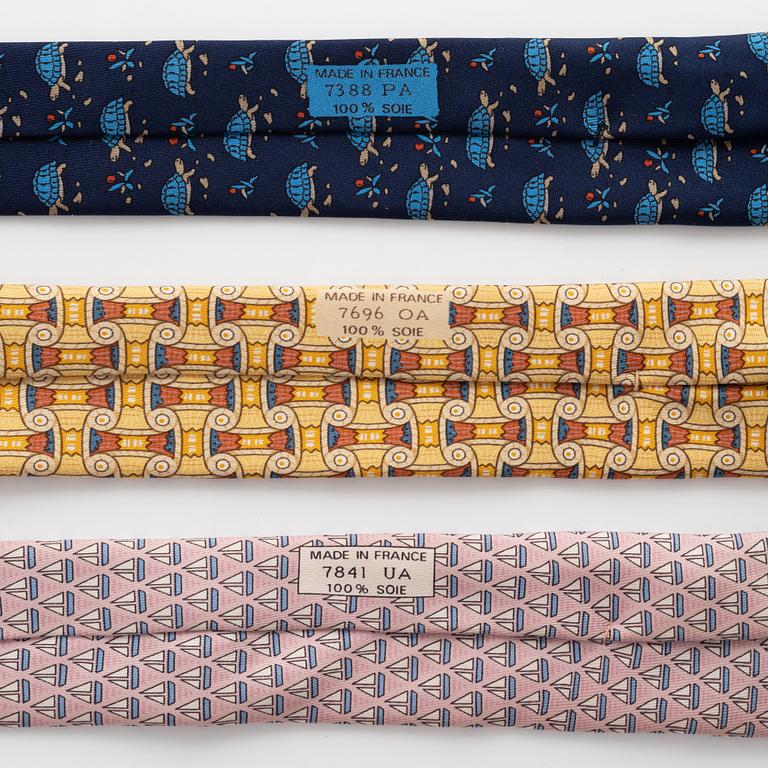 Hermès, three silk ties.