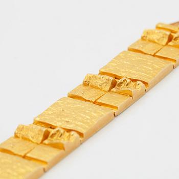 An 18K gold Lapponia bracelet "Quadrate forms" design Björn Weckström.