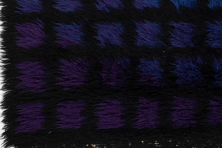 Verner Panton, a carpet, "Finlandia", machine made knotted pile, Unika Vaev, Denmark, ca 227 x 113 cm.