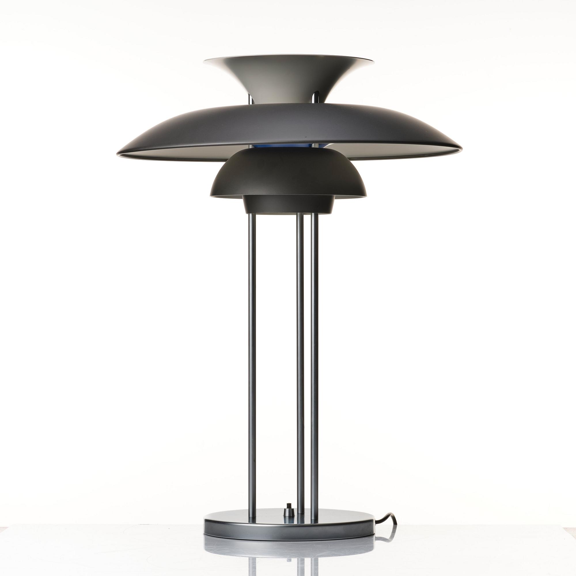Poul Henningsen, a pair of table lamps, "PH-5", Louis Poulsen, Denmark.