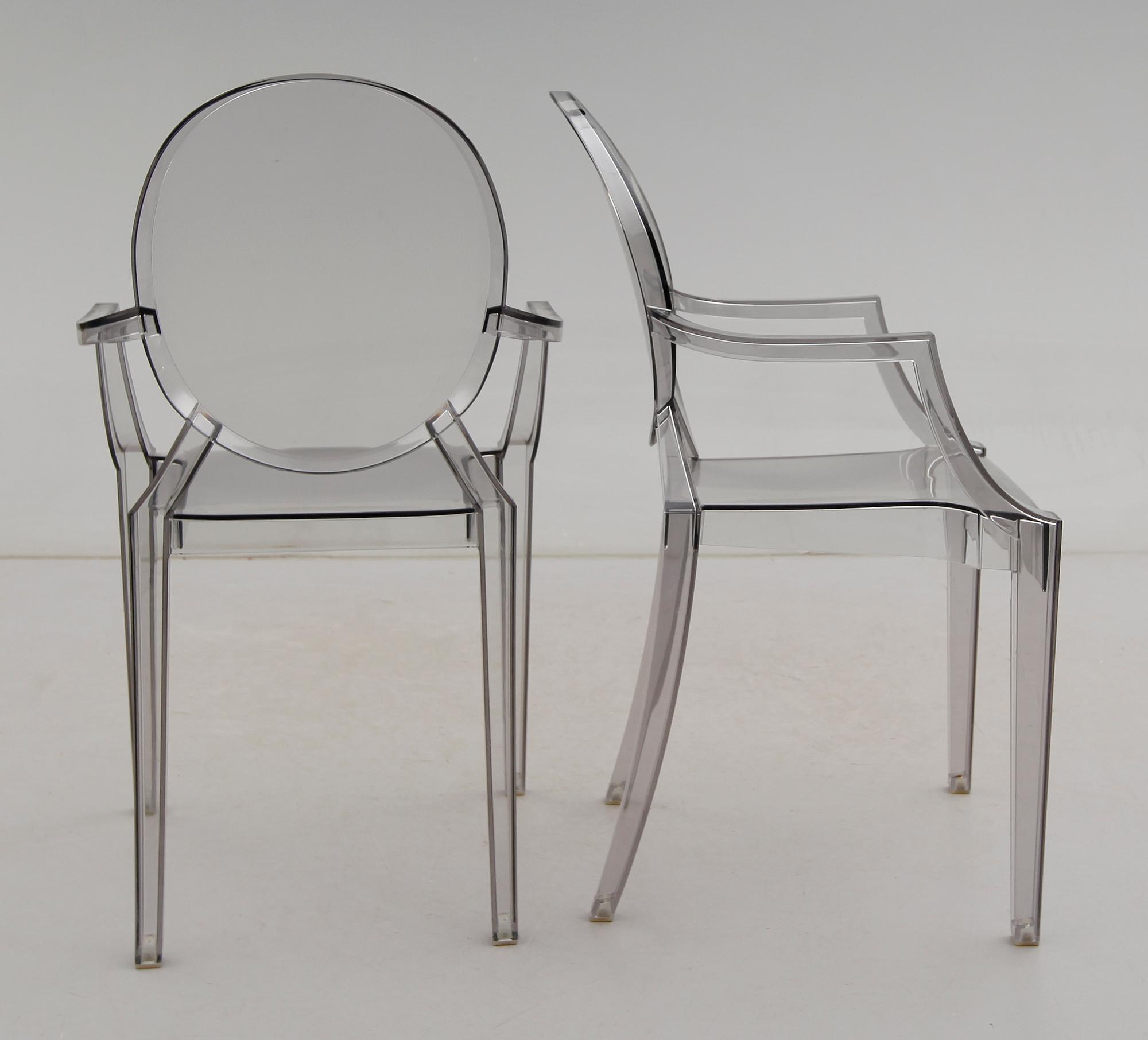 KARMSTOLAR, 1 par, "Louis Ghost", Philippe Starck för Kartell, 1900-/2000-tal.