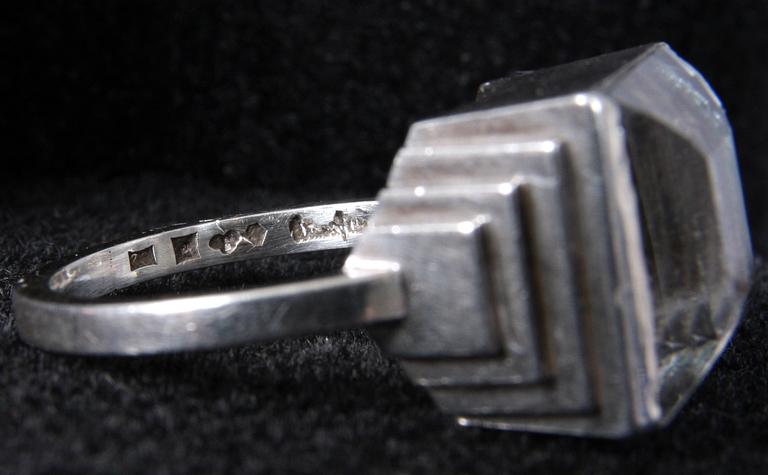 RING, sterlingsilver och bergskristall, Wiven Nilsson.