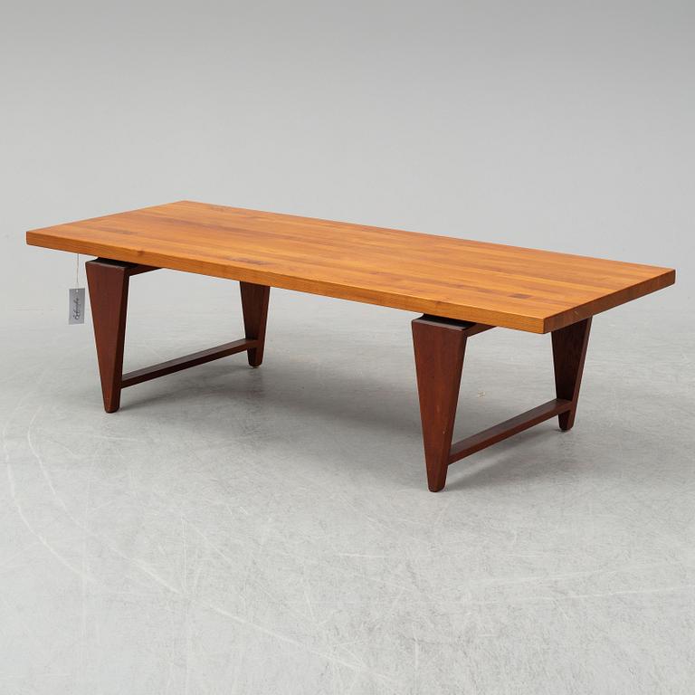 ILLUM WIKKELSÖ, soffbord "ML 115" Mikael Laursens møbelsnedkeri, 1900-talets andra hälft.
