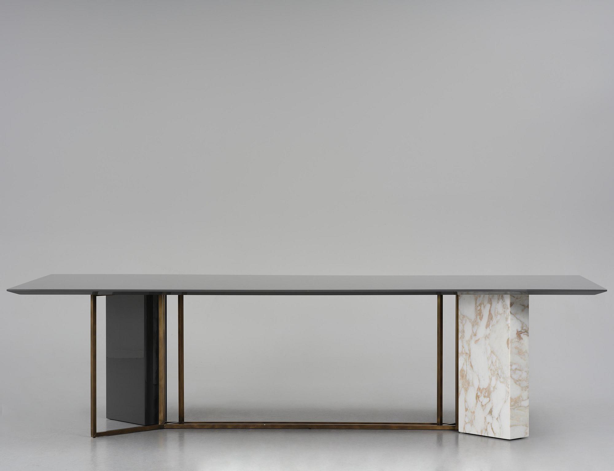 Andrea Parisio, matbord, "Plinto Rectangular", Meridiani, Italien, efter 2015.