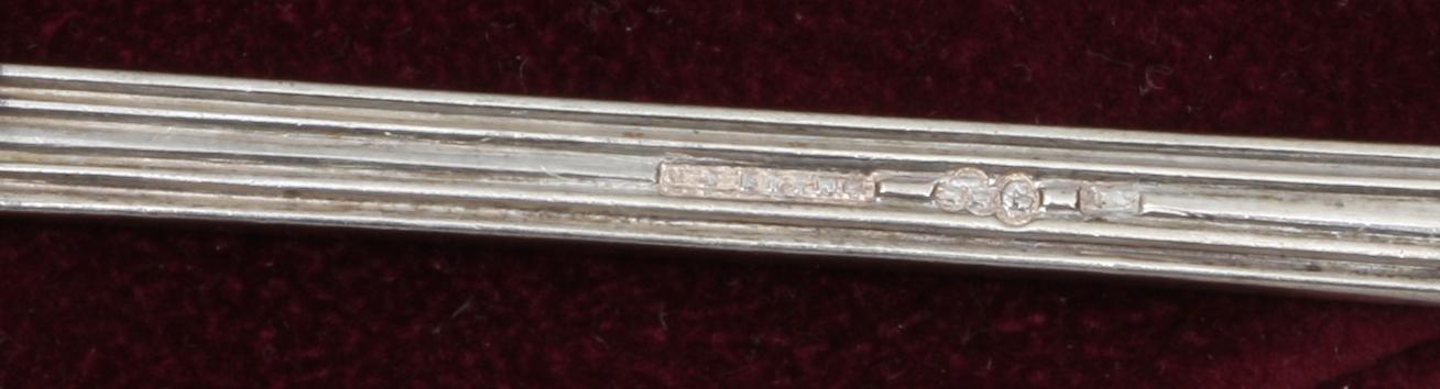 SÅSSLEV SAMT DOSA, silver, otydl stämplar.