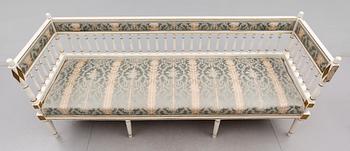 SOFFA, sengustaviansk, omkring år 1800.