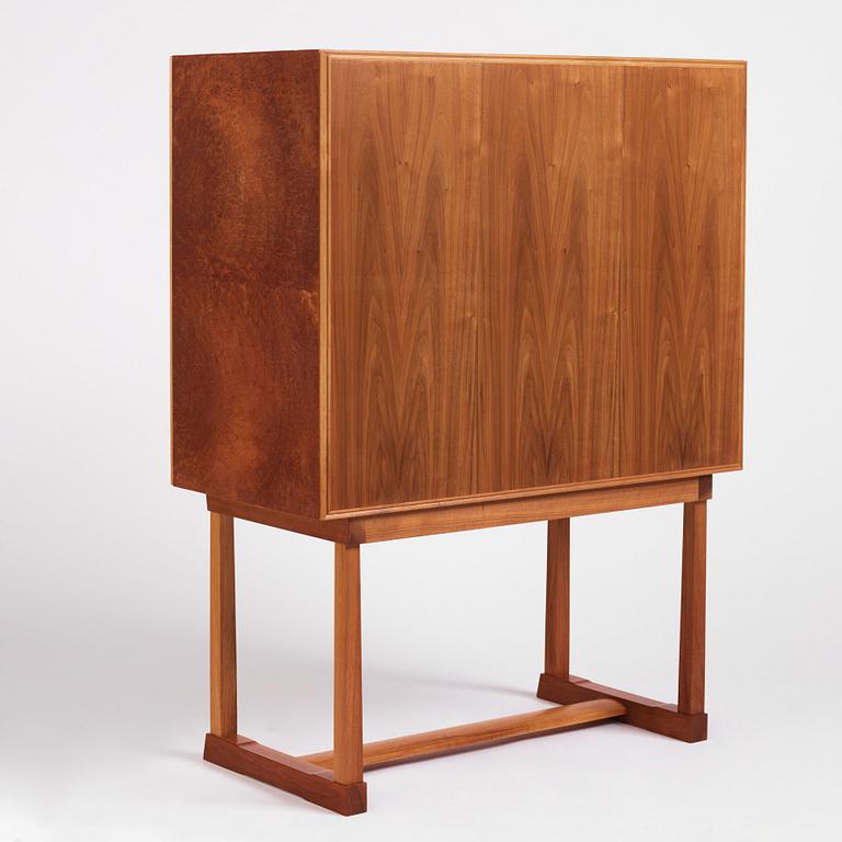 Josef Frank, "The Nationalmuseum Cabinet," model "881,", Firma Svenskt Tenn, Sweden, likely from the early 1980s.