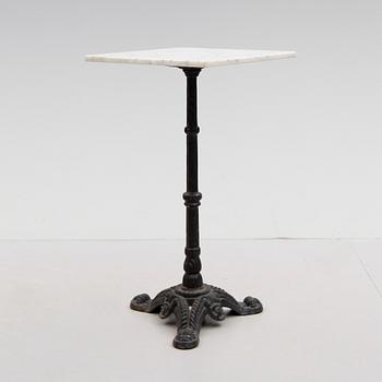 TRÄDGÅRDSBORD, gjutjärn, sent 1900-tal.