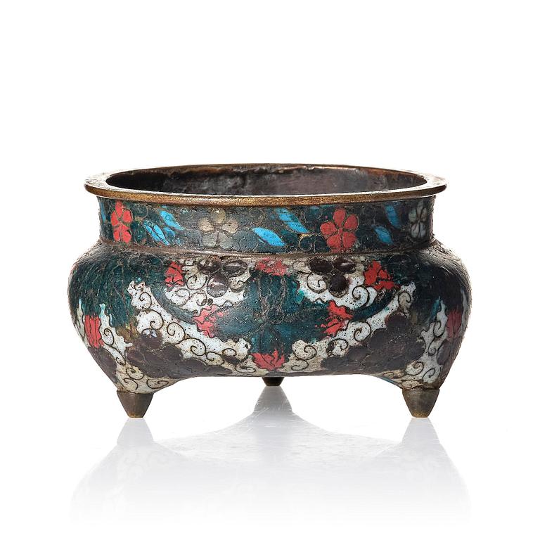 A cloisonné tripod censer, Ming dynasty (1368-1644).