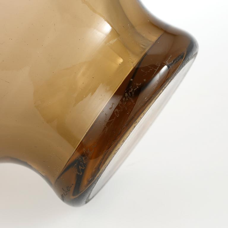 ERKKI KÄPPI, vas, glas, sign o dat -46.