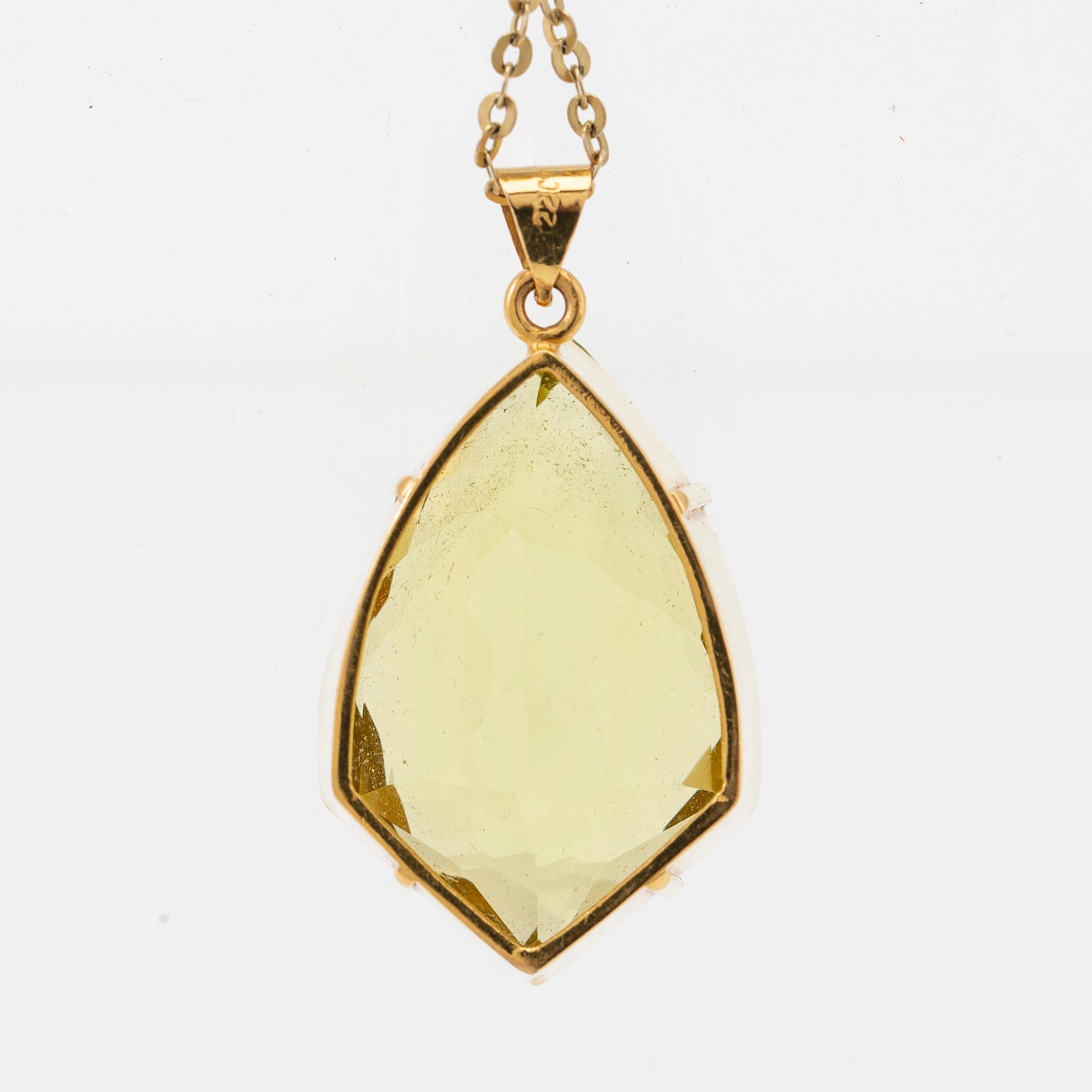 Pendant with citrine, 22k gold.