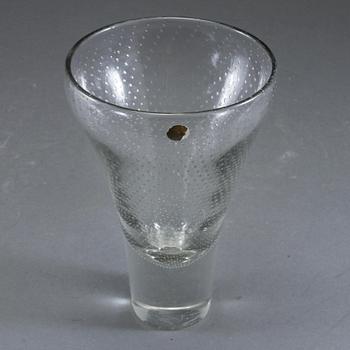 VAS, glas, Gunnel Nyman, Nuutajärvi Notsjö, signerad, omkring 1900-talets mitt.