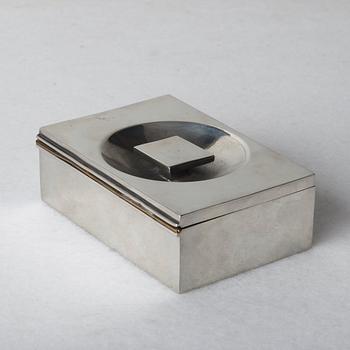 Firma Svenskt Tenn, a pewter box, Stockholm 1932, model A 1690.