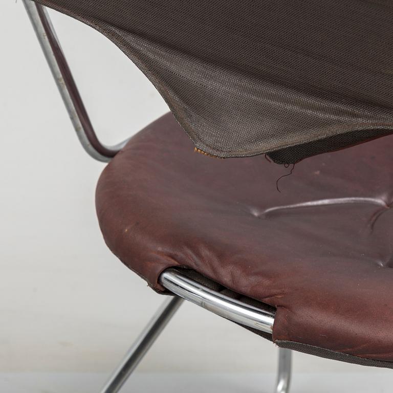 A set of four chairs by Sam Larsson, Dux, late 20th century.