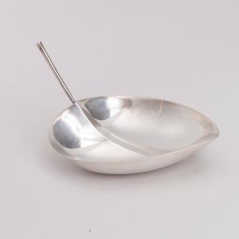 SKÅL, silver, Tapio Wirkkala, Kultakeskus, Tavastehus 1966. Vikt 58 g.