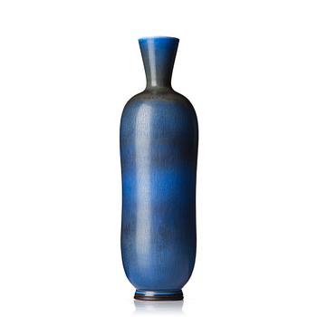 Berndt Friberg, a blue glazed "rabbits fur" stoneware vase, Gustavsberg studio, Sweden 1961.