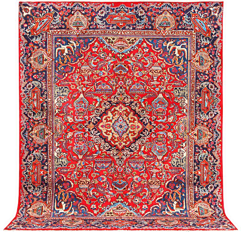 A Kashmar carpet, a. 376 x 298 cm.