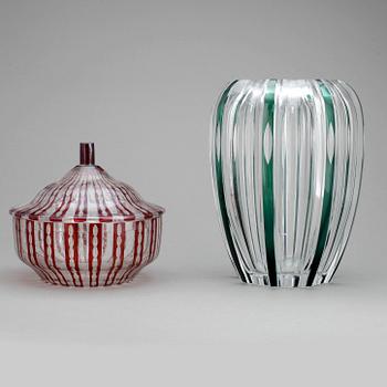 VAS samt SKÅL, 2 st, glas, en otydligt signerad, 1930/40-tal.