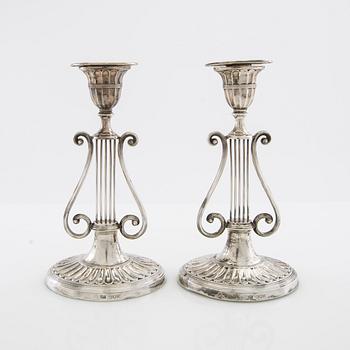 George Howson candlesticks 1 pair, silver, London 1902.